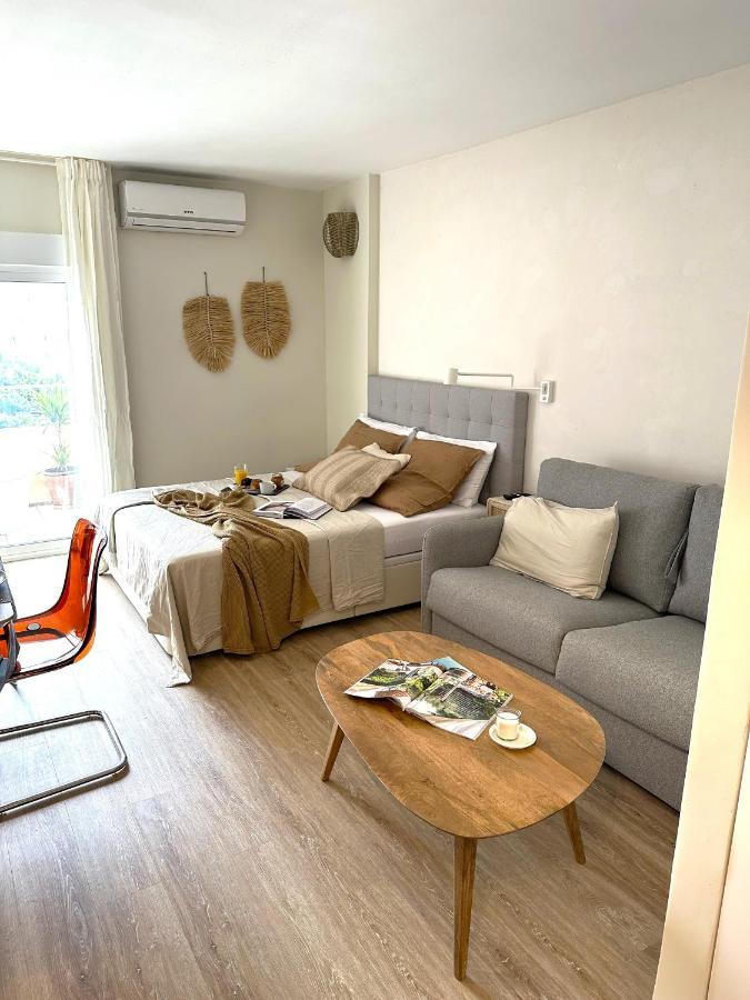 Minerva Estudio Suite White Jasmine, Beach And Pool בנאלמדנה מראה חיצוני תמונה