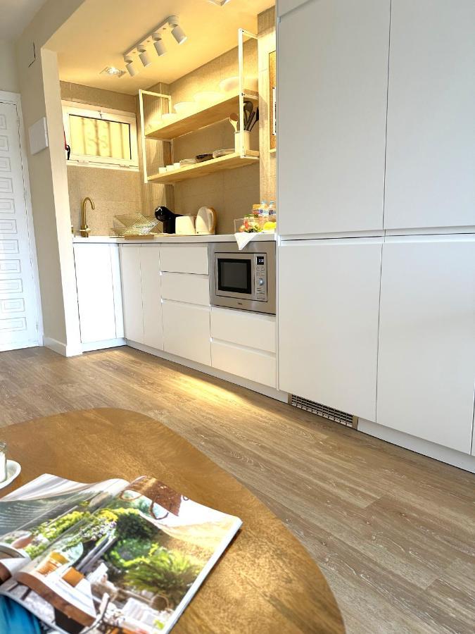 Minerva Estudio Suite White Jasmine, Beach And Pool בנאלמדנה מראה חיצוני תמונה